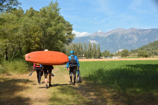 Je kunt vanaf de camping gewoon lopen naar de baan, ideaal…