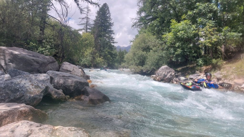 Botenkraker, bijna onderin?