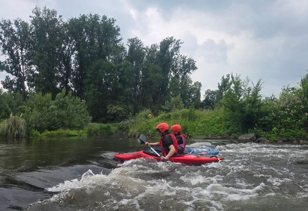 Zelfs het Batavierse parallelsurfen werd geprobeerd