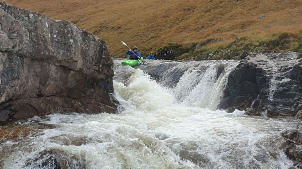 Tom op eerste passage tripple falls